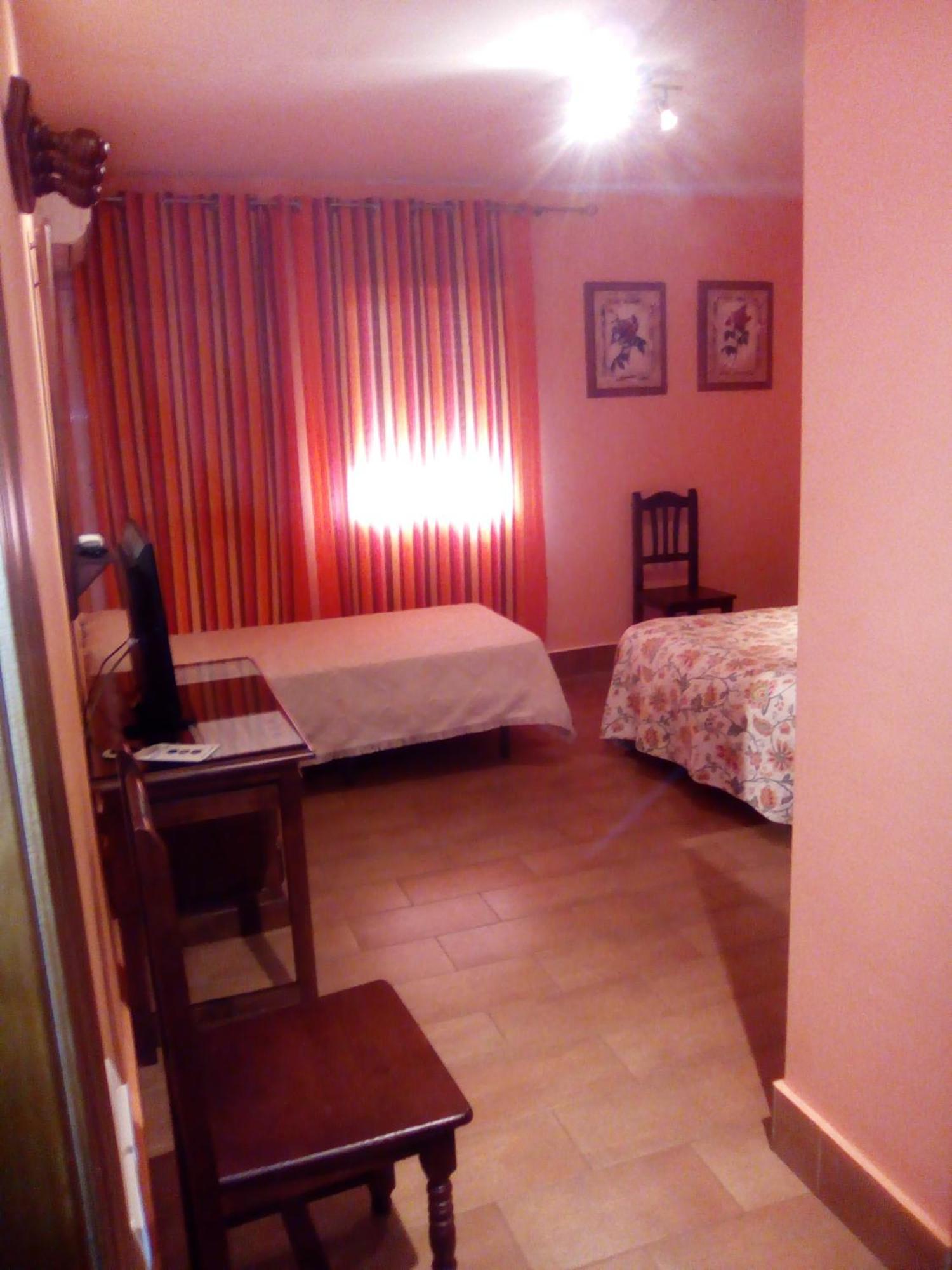 Hostal Muriel Aljaraque Cameră foto